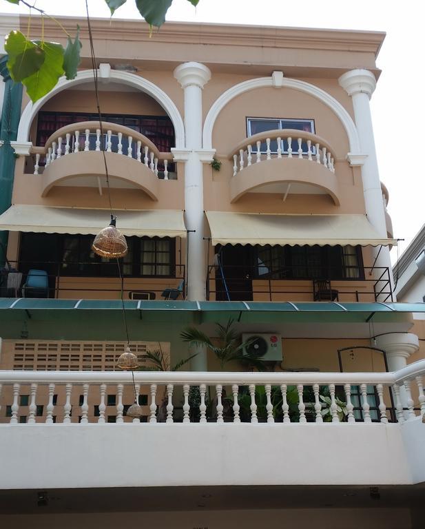 Indogee Apartments Pattaya Eksteriør bilde