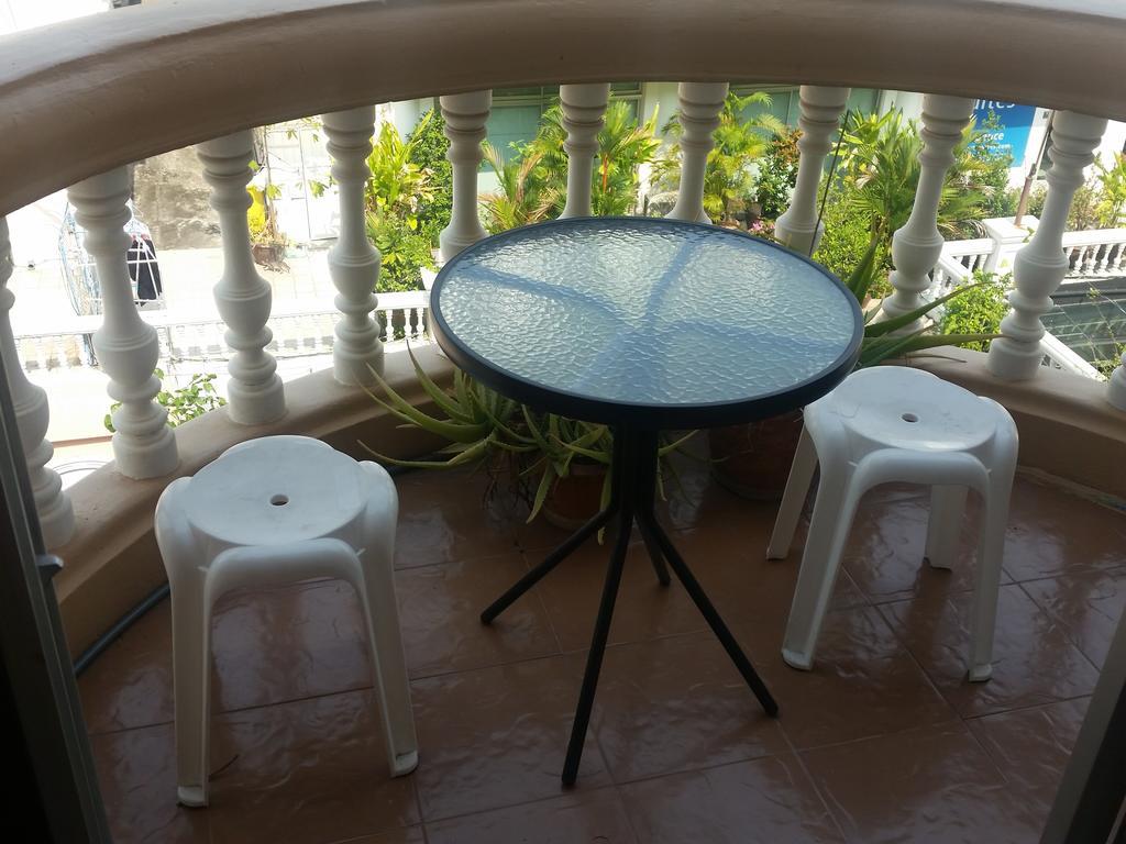Indogee Apartments Pattaya Eksteriør bilde