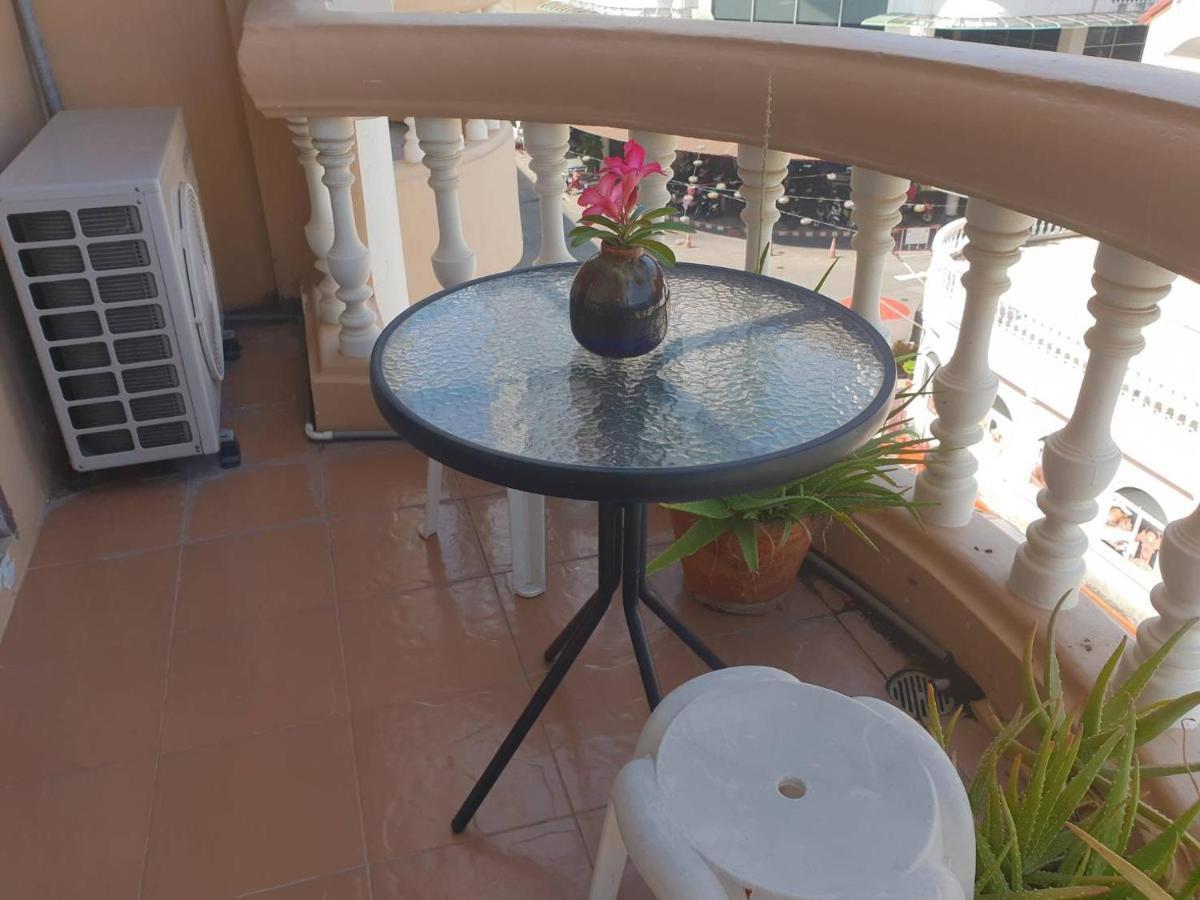 Indogee Apartments Pattaya Eksteriør bilde